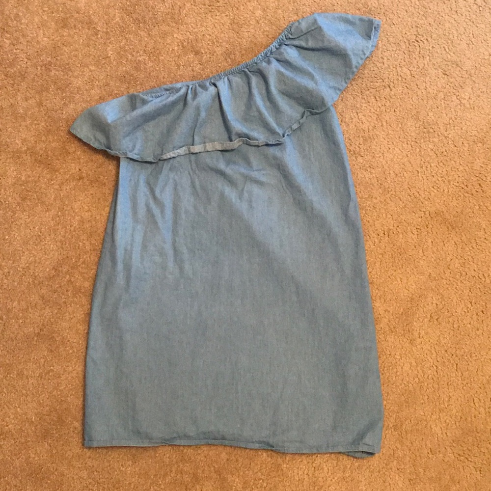 one shoulder dress